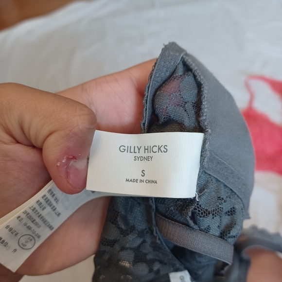 Gilly Hicks Grey Bralette - Picture 4 of 4